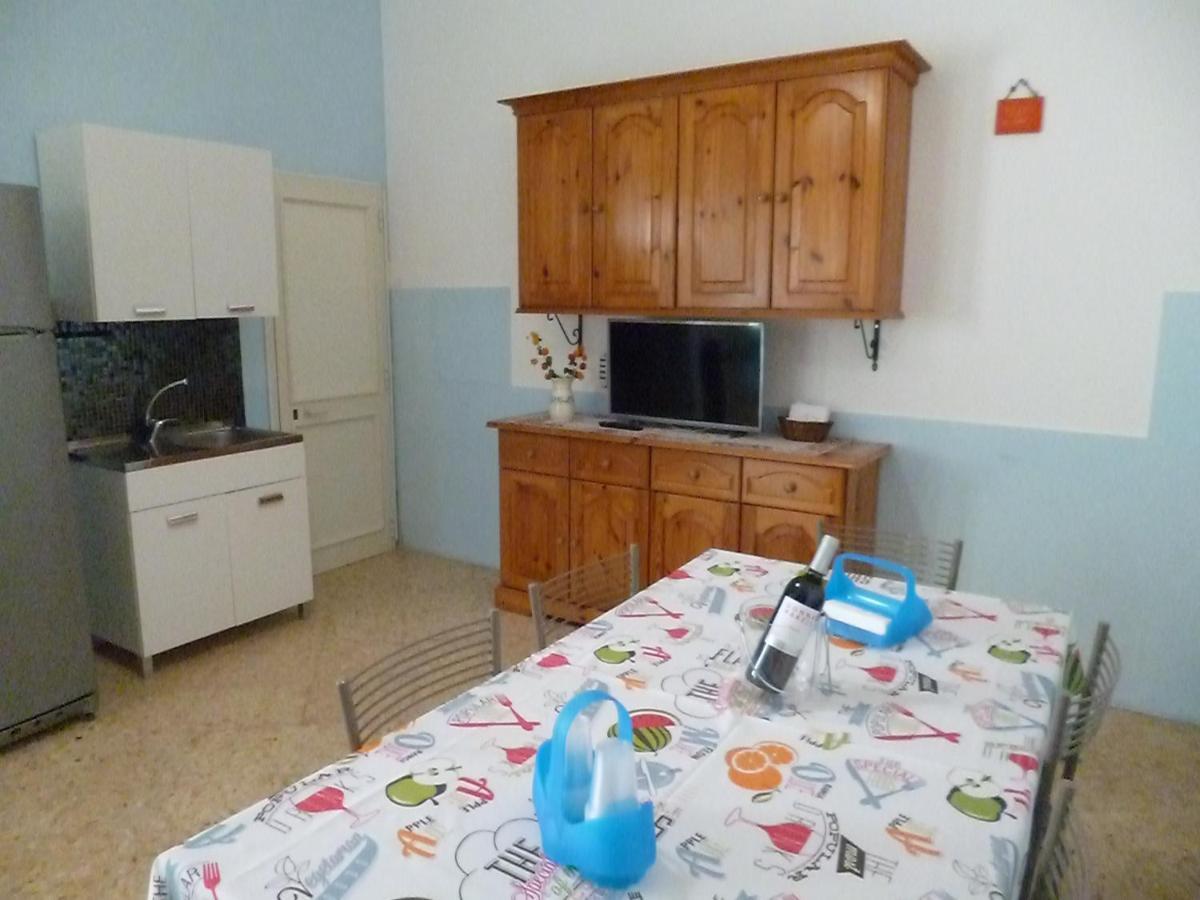 Villa Casa A 30 M Dal Mare à Sant Isidoro  Extérieur photo
