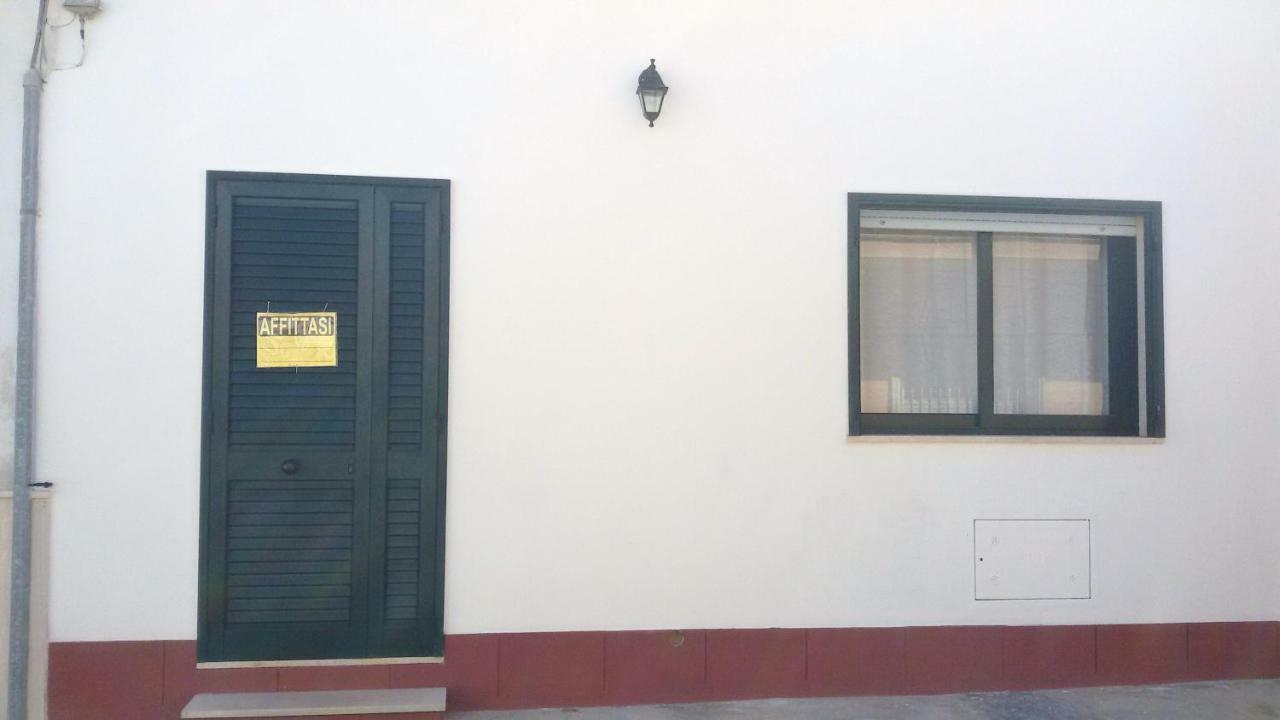 Villa Casa A 30 M Dal Mare à Sant Isidoro  Extérieur photo